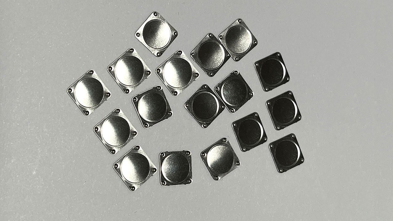 Cross-shaped-Metal-Dome-01