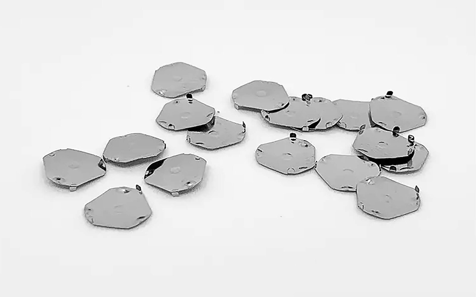 Triangular-metal-dome-01_02_02