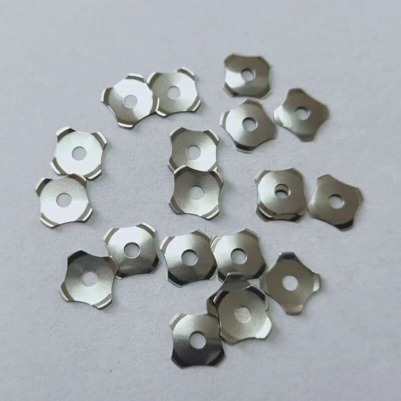 many-Four-Leg-Metal-Dome-with-Center-Hole-01